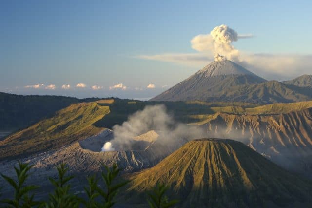 Top 10 Most Famous Indonesia Landmarks You Must Visit - EscapeNormal